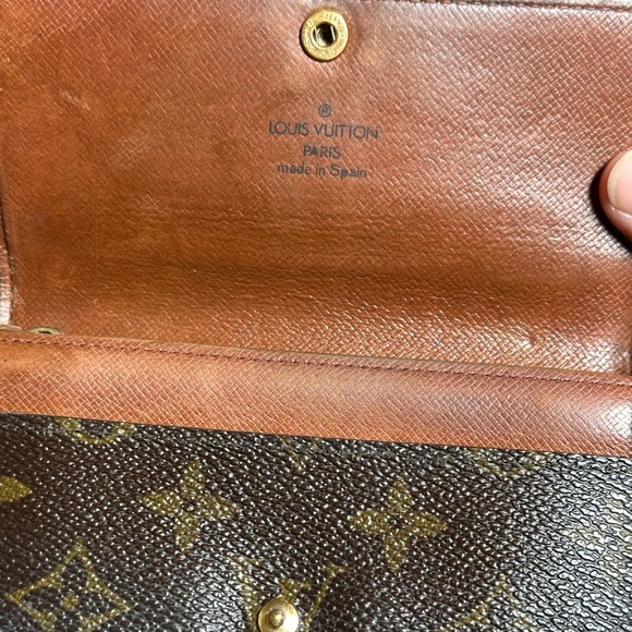 Louis Vuitton monogram Sarah wallet - Picture 5 of 7